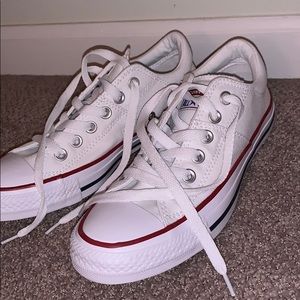 CONVERSE- white low top converse